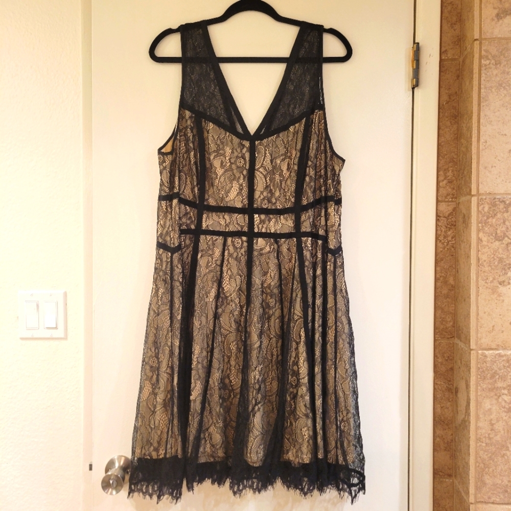 Torrid sleeveless black lace dress Size 20